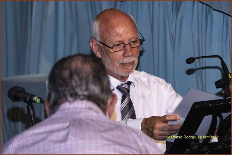 Alfredo Velázquez, en el momento de la lectura del pregón/Ildefonso Rodríguez.